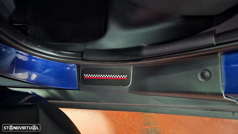 MINI 5 Portas One D - 45