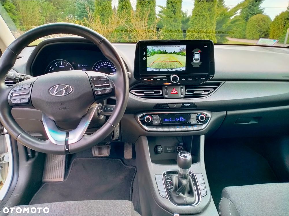 Hyundai i30 1.5 T-GDI 48V Comfort DCT - 11