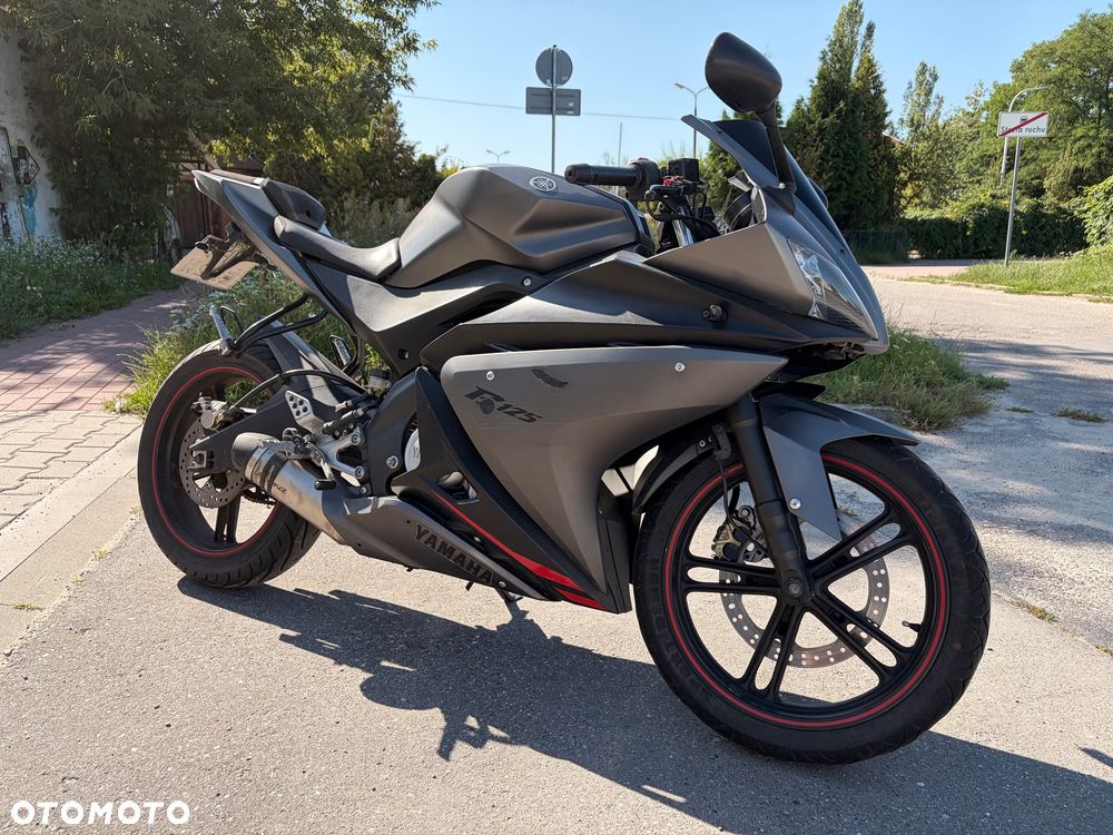 Yamaha YZF - 1
