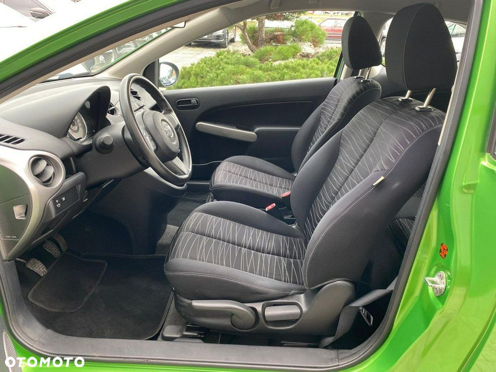 Mazda 2 - 9
