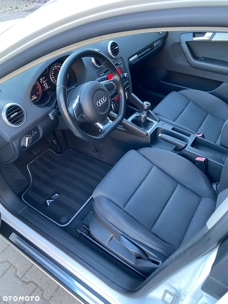 Audi A3 Sportback 1.4 TFSI Ambiente - 29