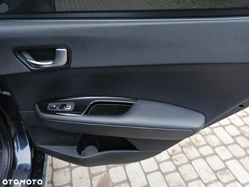 Kia Optima Sportagon 2.0 GDI Spirit - 15