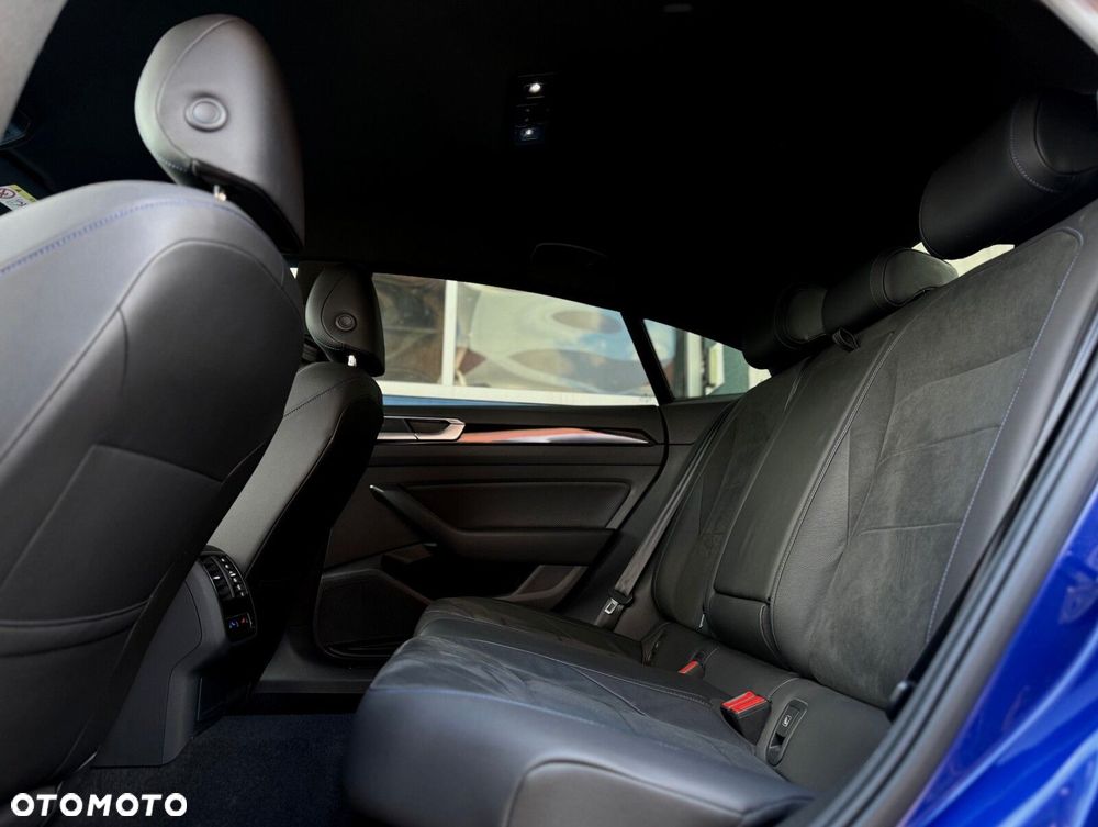 Volkswagen Arteon 2.0 TSI 4Motion R DSG - 11