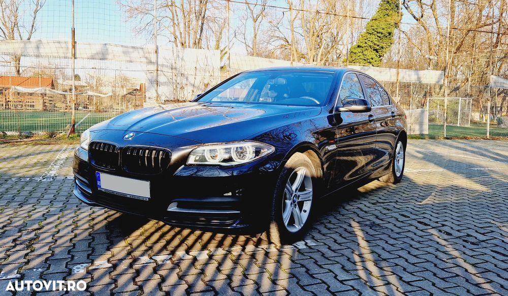 BMW Seria 5 520d Aut. Modern Line - 1