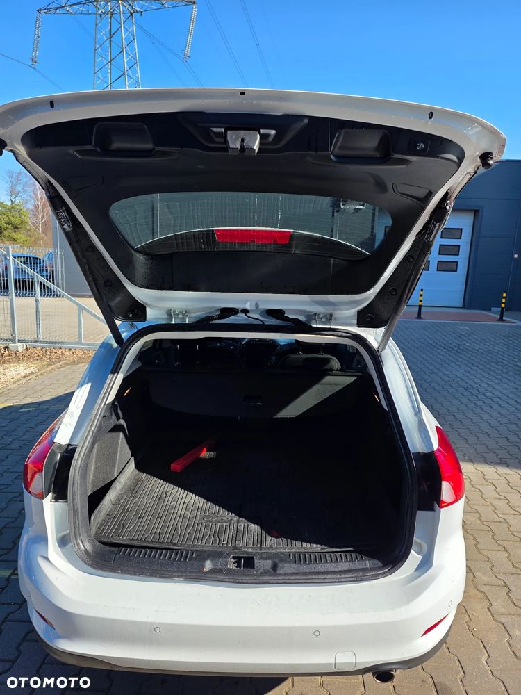 Ford Focus 1.0 EcoBoost Titanium X - 6