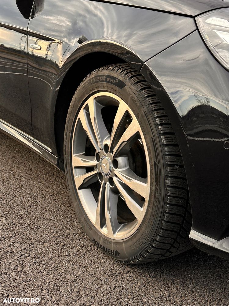 Mercedes-Benz E 200 BlueTEC 7G-TRONIC Elegance - 29