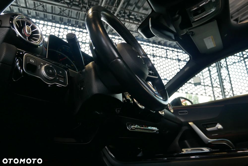 Mercedes-Benz Klasa A 250 4-Matic AMG Line 7G-DCT - 22