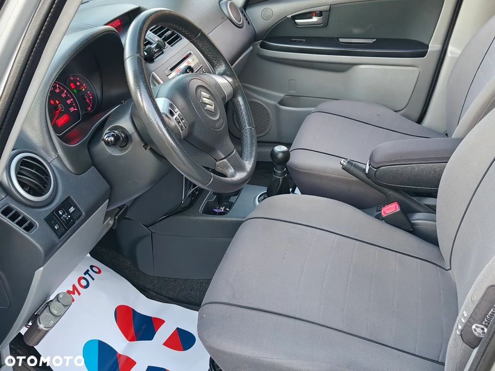 Suzuki SX4 1.6 GS / Premium - 7