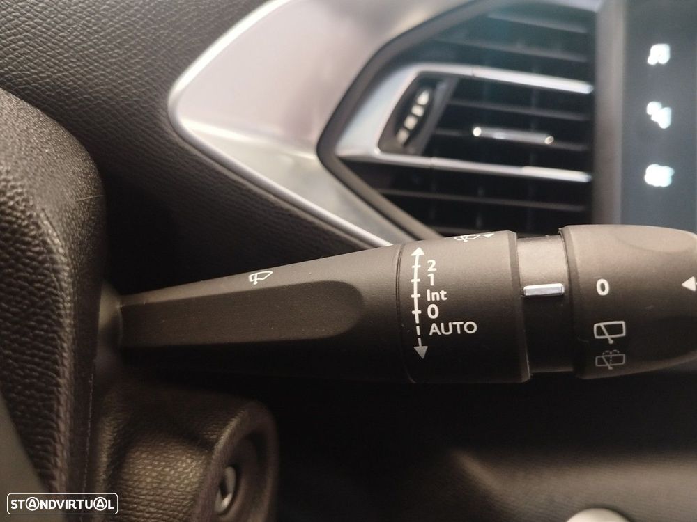 Peugeot 308 1.2 PureTech Business Line - 15
