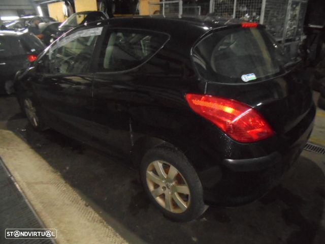 Carro MOT: 9HX  9H02 CXVEL: 20DM75 PEUGEOT 308 T7 FASE 1 2009 1.6HDI 90CV 3P PRETO DIESEL - 3