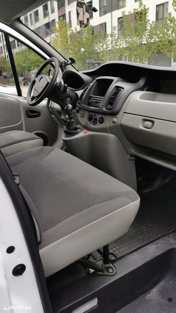 Opel Vivaro - 15