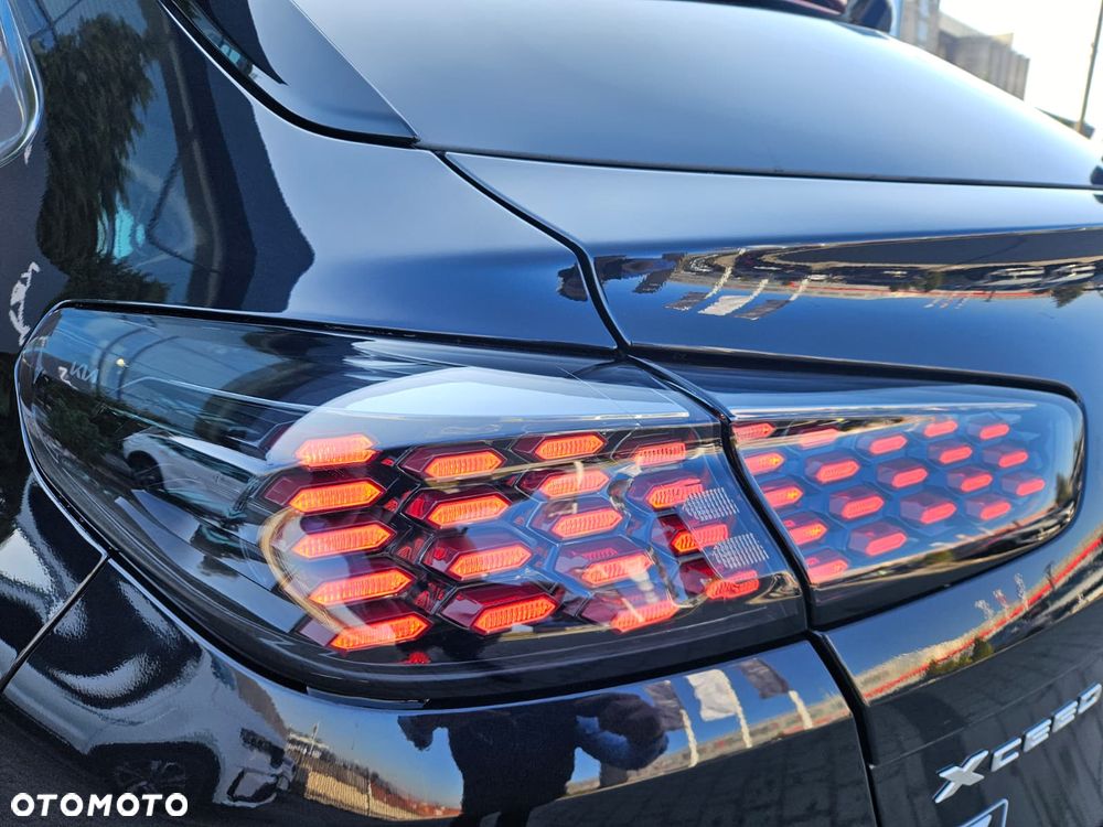 Kia XCeed 1.6 T-GDI Tribute DCT - 12