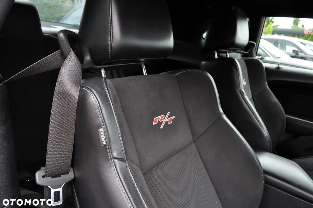 Dodge Challenger 5.7 R/T - 28