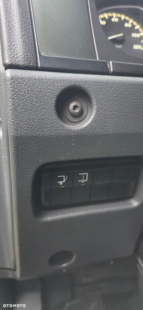 Mercedes-Benz Atego 1524, ładowność 7.600 kg, 18 palet - 28