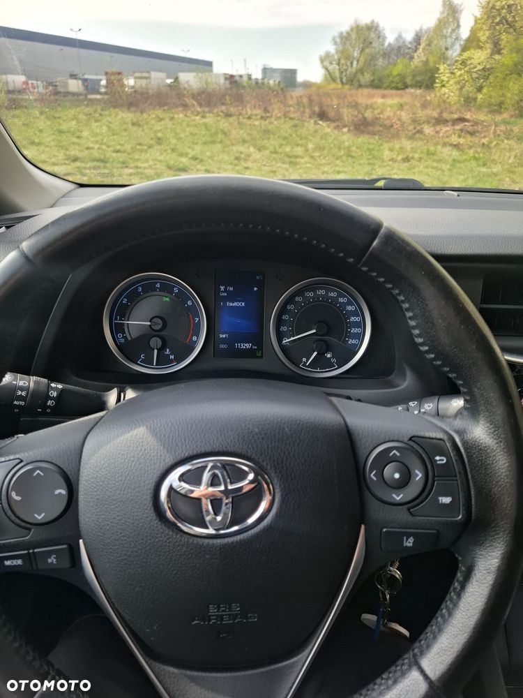 Toyota Corolla 1.6 Premium - 9