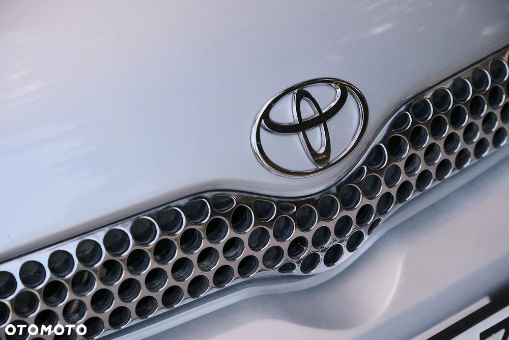 Toyota Yaris 1.3 VVT-i Executive - 17