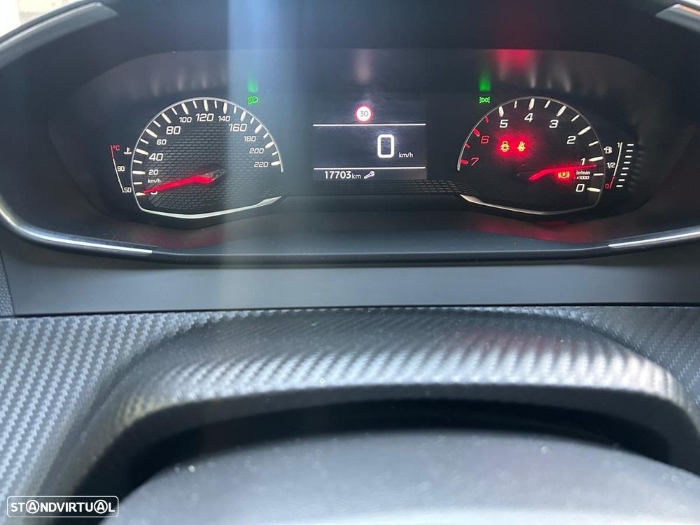Peugeot 2008 1.2 PureTech Active - 10