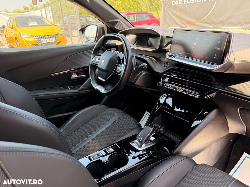 Peugeot 208 1.2 L PureTech STT EAT8 GT Line - 21