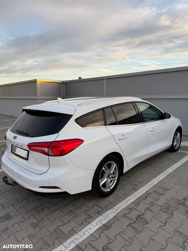 Ford Focus 1.0 EcoBoost Trend Edition - 5