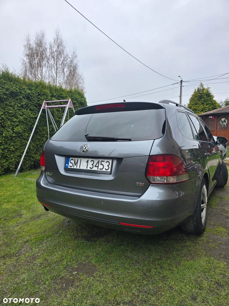 Volkswagen Golf 1.6 TDI DPF MATCH - 9