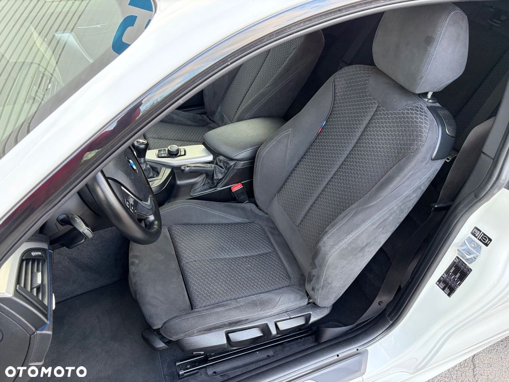 BMW Seria 1 118i M Sport - 13