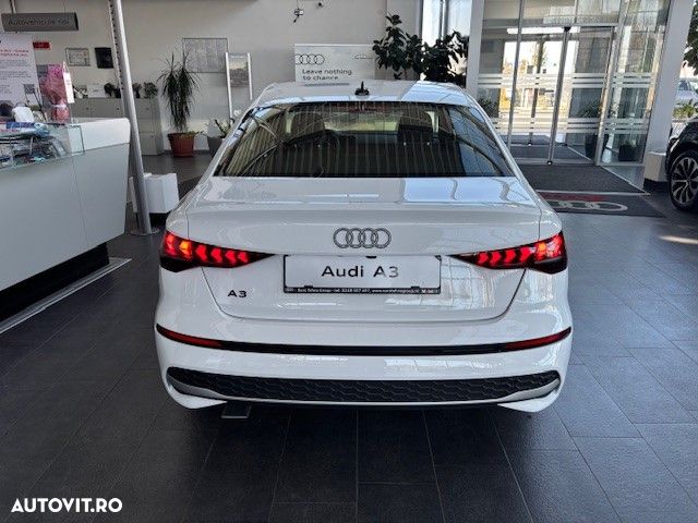 Audi A3 35 TFSI S tronic MHEV Basic - 3