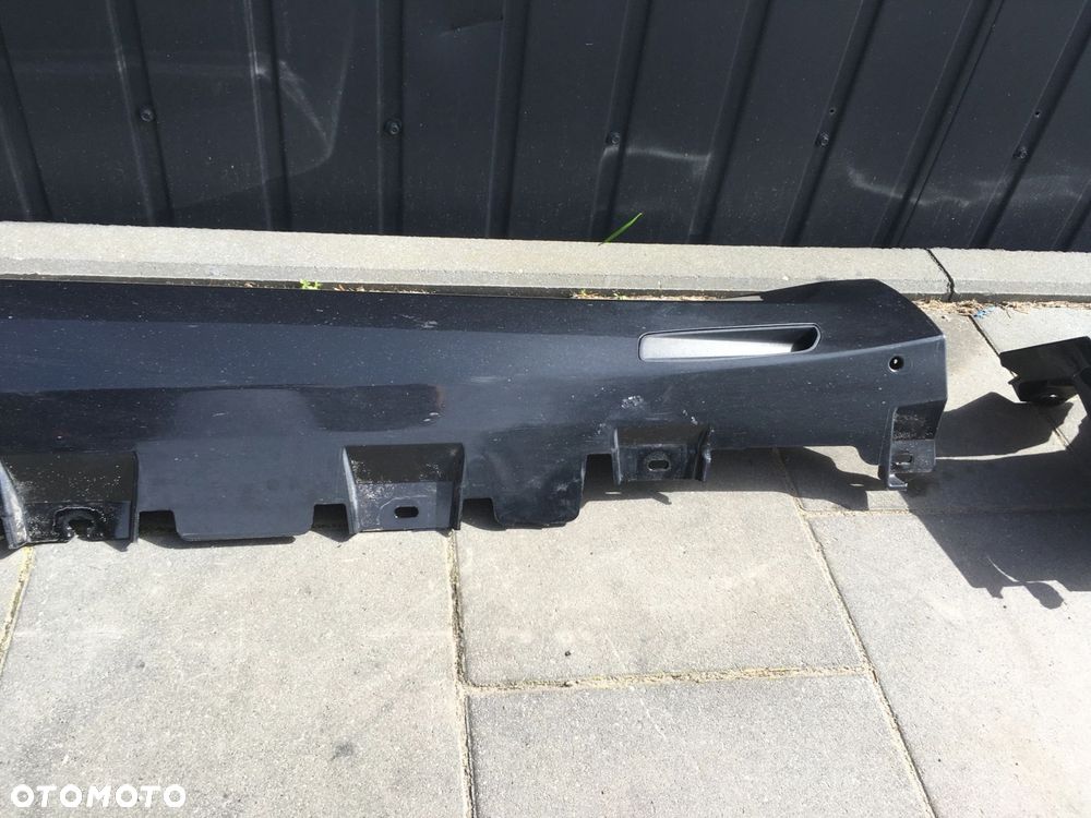 PRAWA LISTWA PROGOWA BMW X5 G05 475 - 9