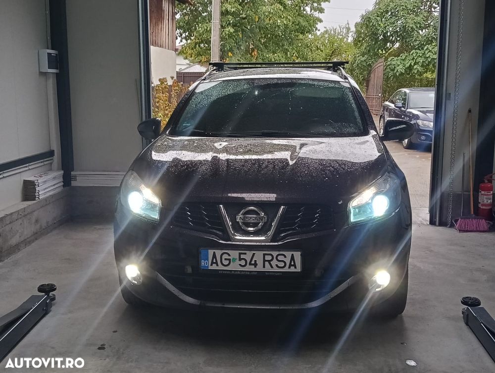 Nissan Qashqai 2.0 DCI 4 x 4 DPF Aut tekna - 9