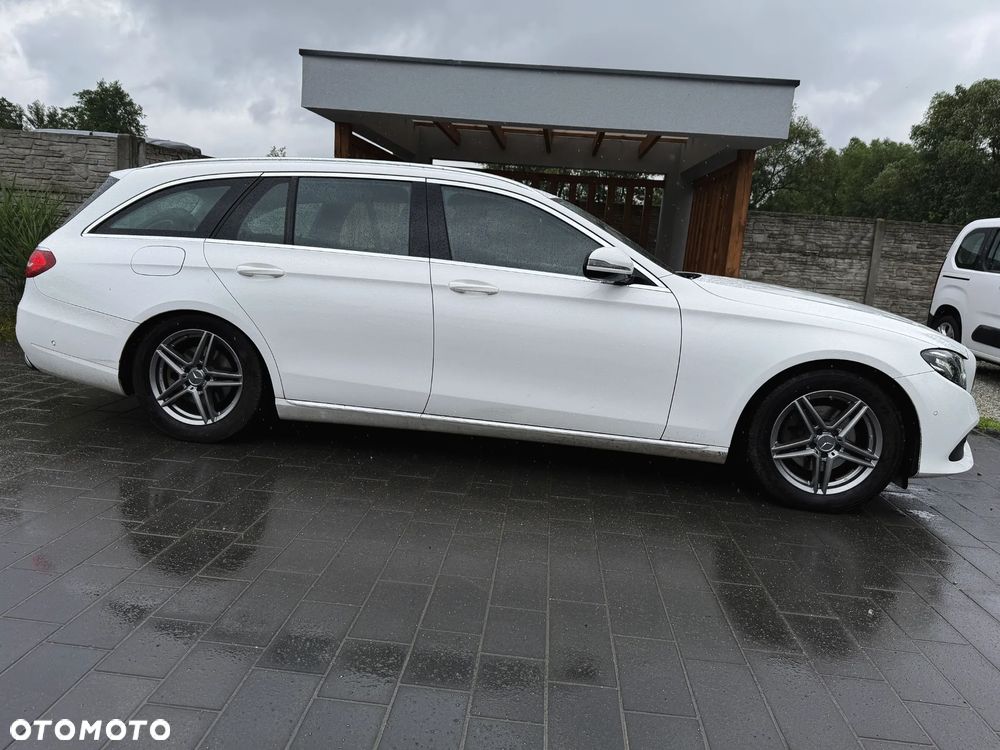 Mercedes-Benz Klasa E 200 BlueEFFICIENCY 7G-TRONIC Avantgarde - 9