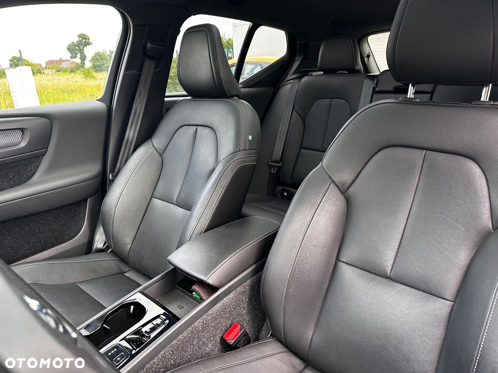 Volvo XC 40 T5 Plug-In Hybrid R-Design - 26