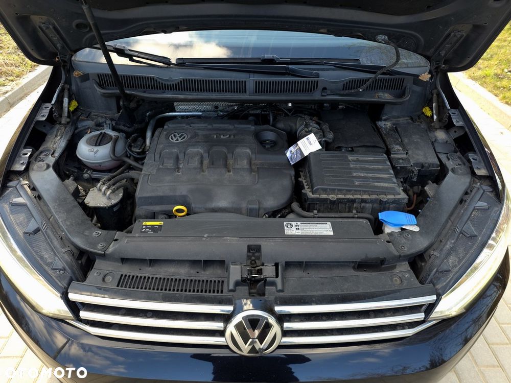 Volkswagen Touran 2.0 TDI BMT Highline - 38