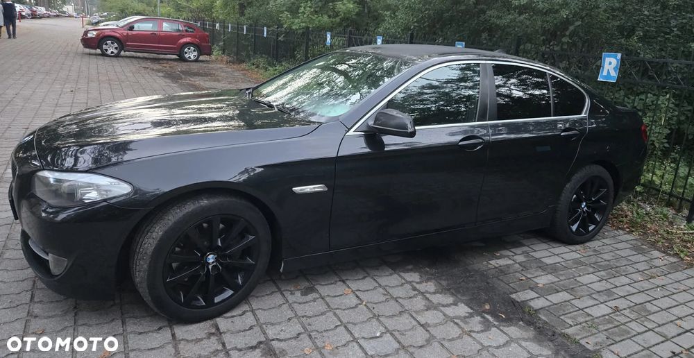 BMW Seria 5 520d Touring - 6