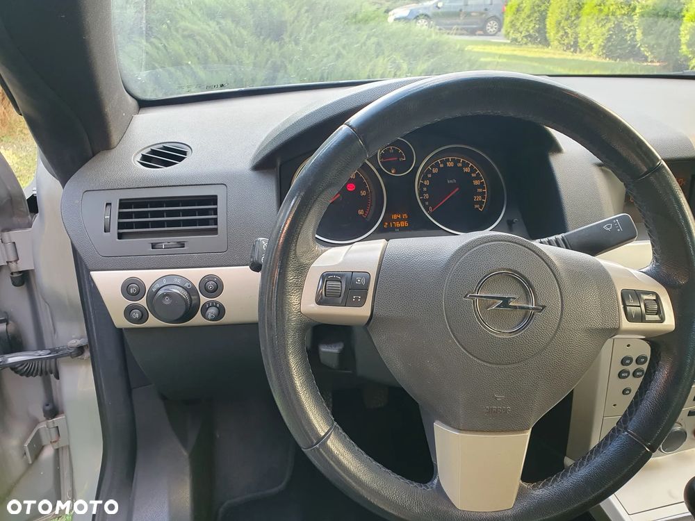 Opel Astra - 12
