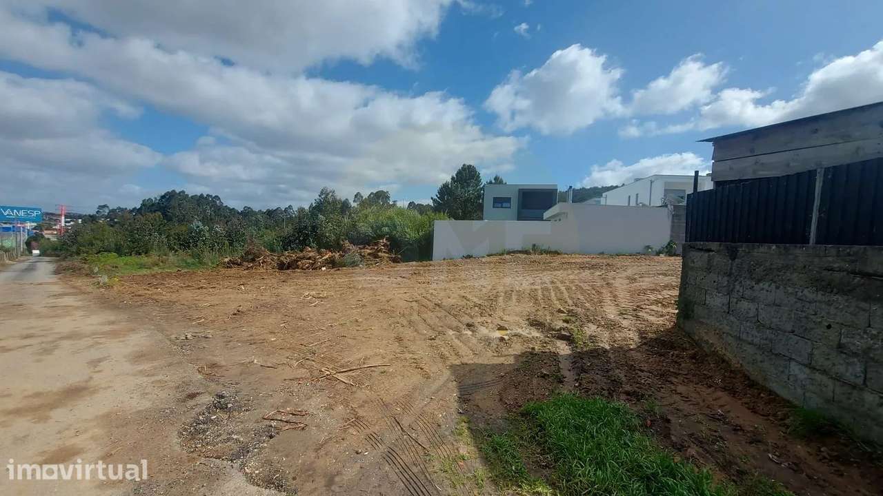 Terreno urbano à venda em Mozelos Santa Maria da Feira - Grande imagem: 5/6