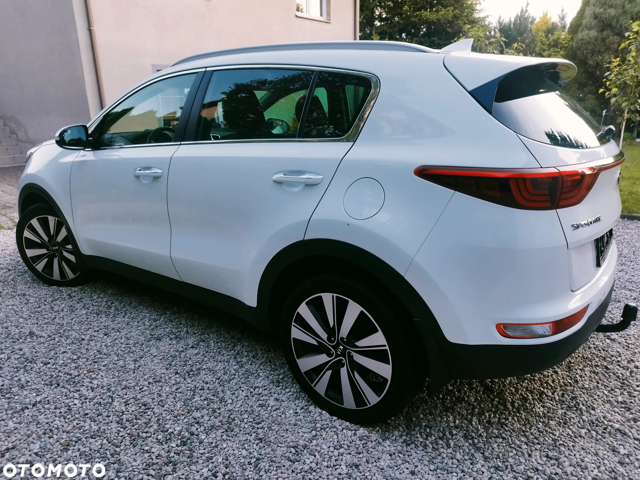 Kia Sportage 1.7 CRDI 2WD Dream-Team Edition - 8