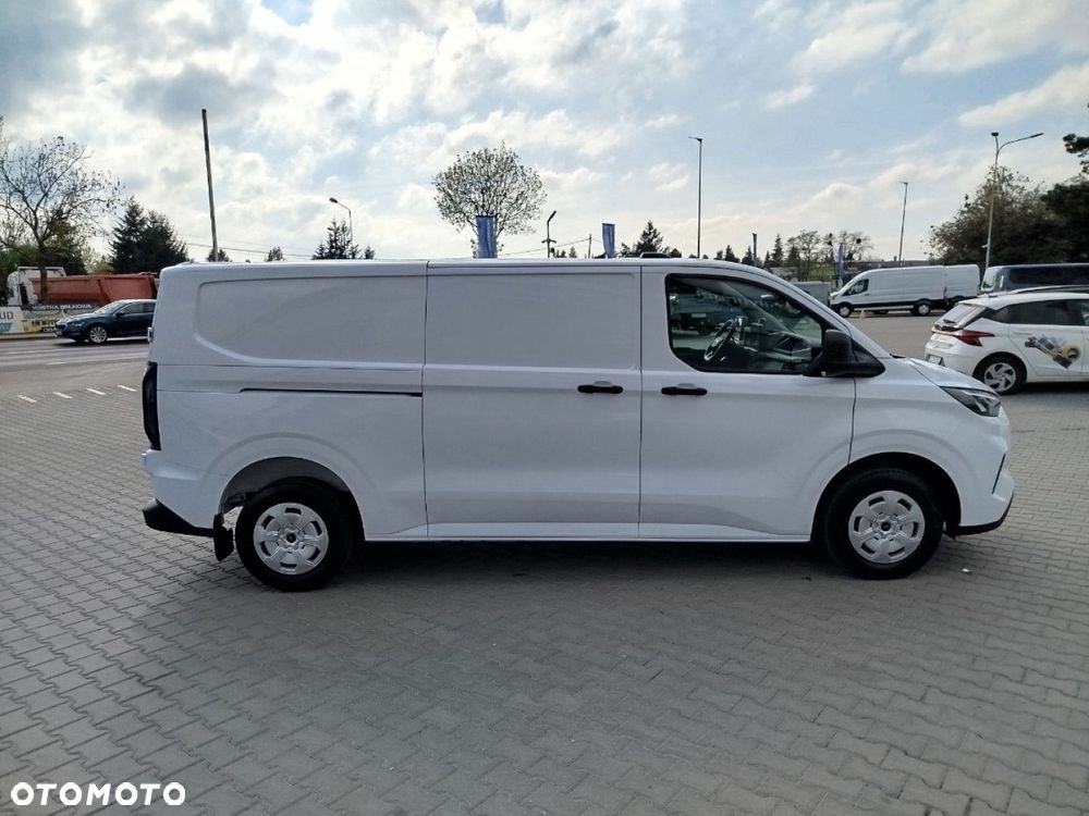 Ford Transit Custom - 8