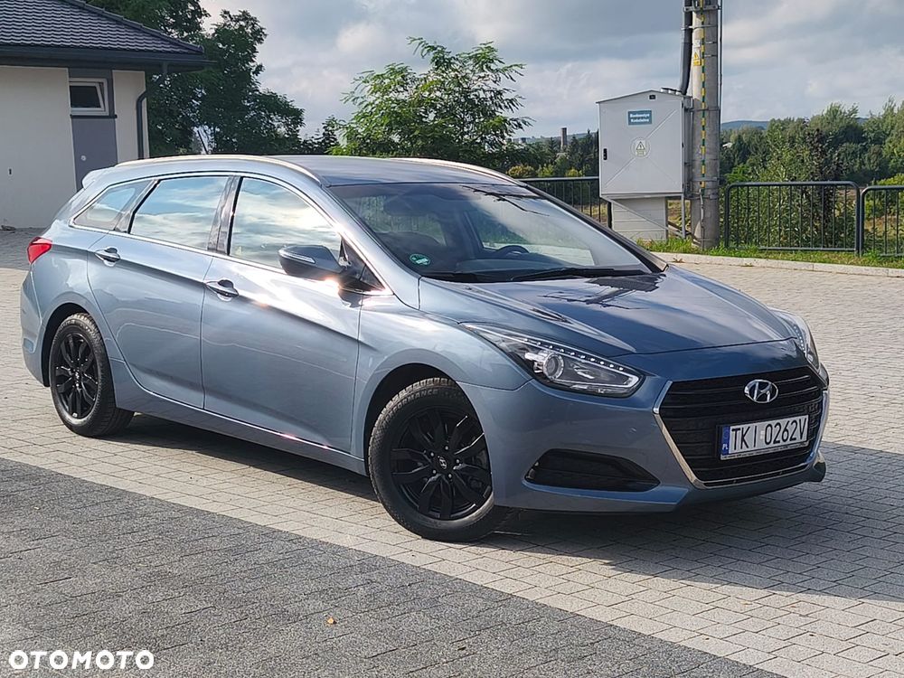 Hyundai i40 Kombi blue 1.6 Family+ - 2