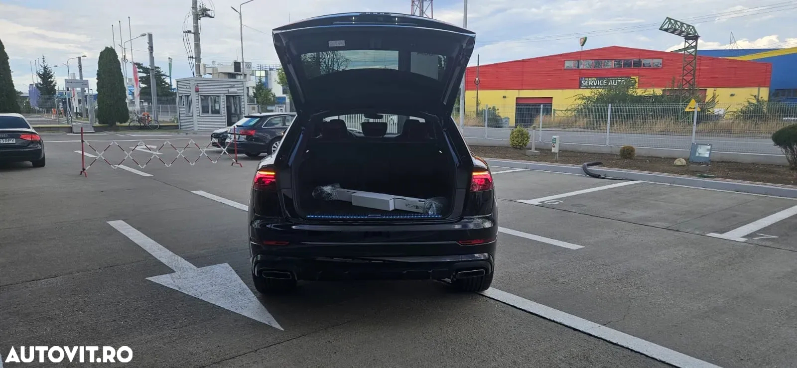 Audi Q8 - 10