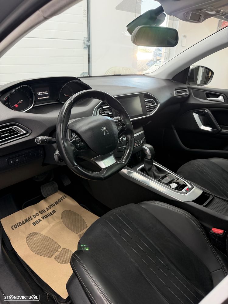 Peugeot 308 SW - 7