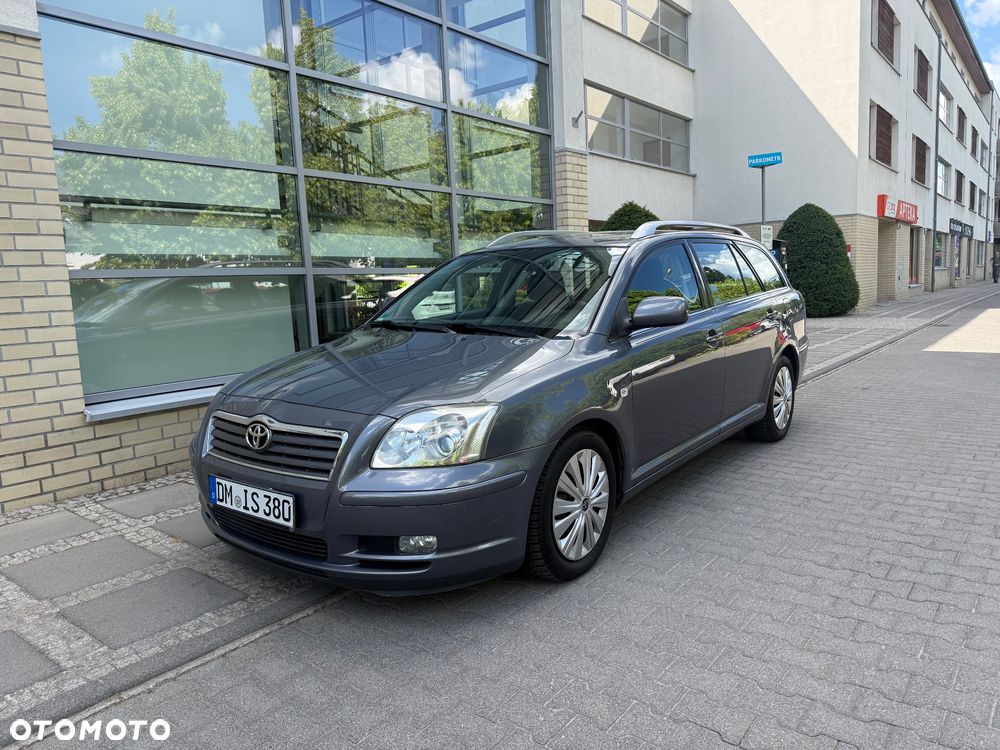 Toyota Avensis 1.8 VVT-i Terra - 3