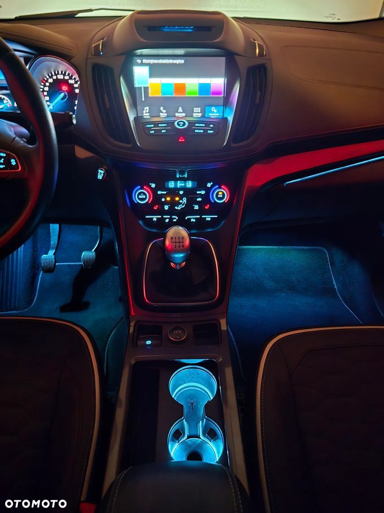 Ford Kuga 2.0 TDCi 4x2 Vignale - 32