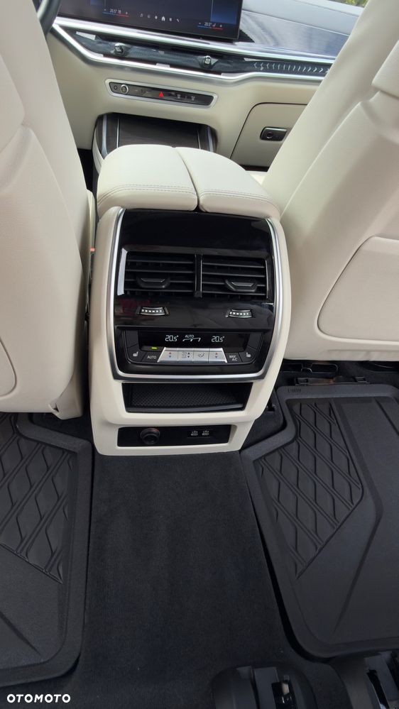 BMW X7 xDrive40d mHEV sport - 12