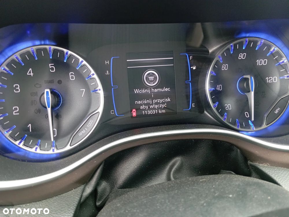 Chrysler Pacifica - 20