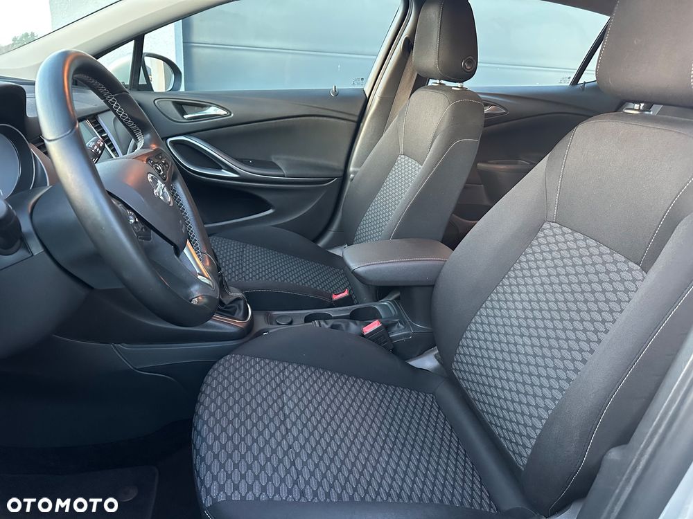 Opel Astra V 1.4 T Elite - 11