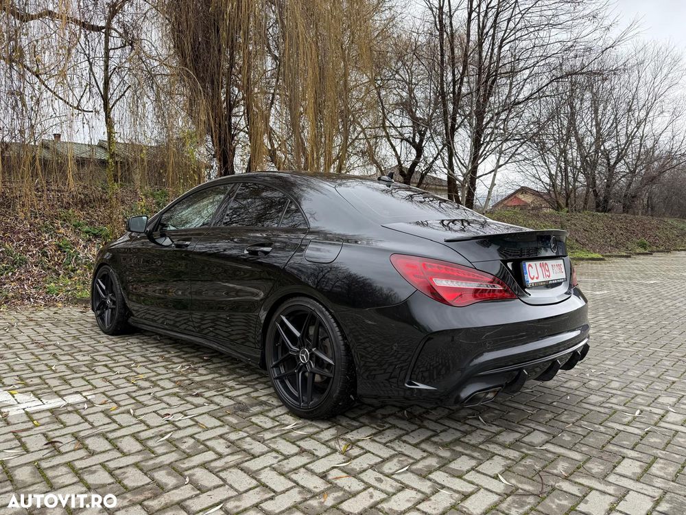 Mercedes-Benz CLA 180 7G-DCT AMG Line - 4