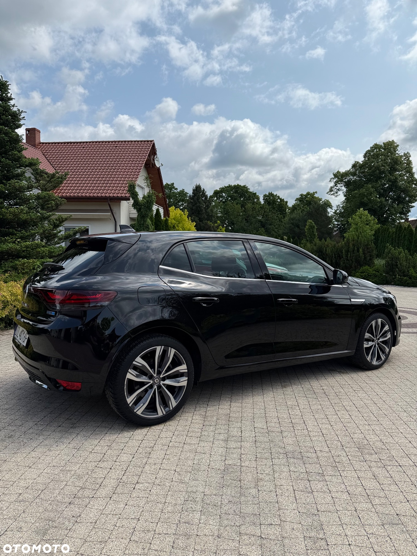 Renault Megane Grandtour E-TECH Plug-in 160 R.S LINE - 11