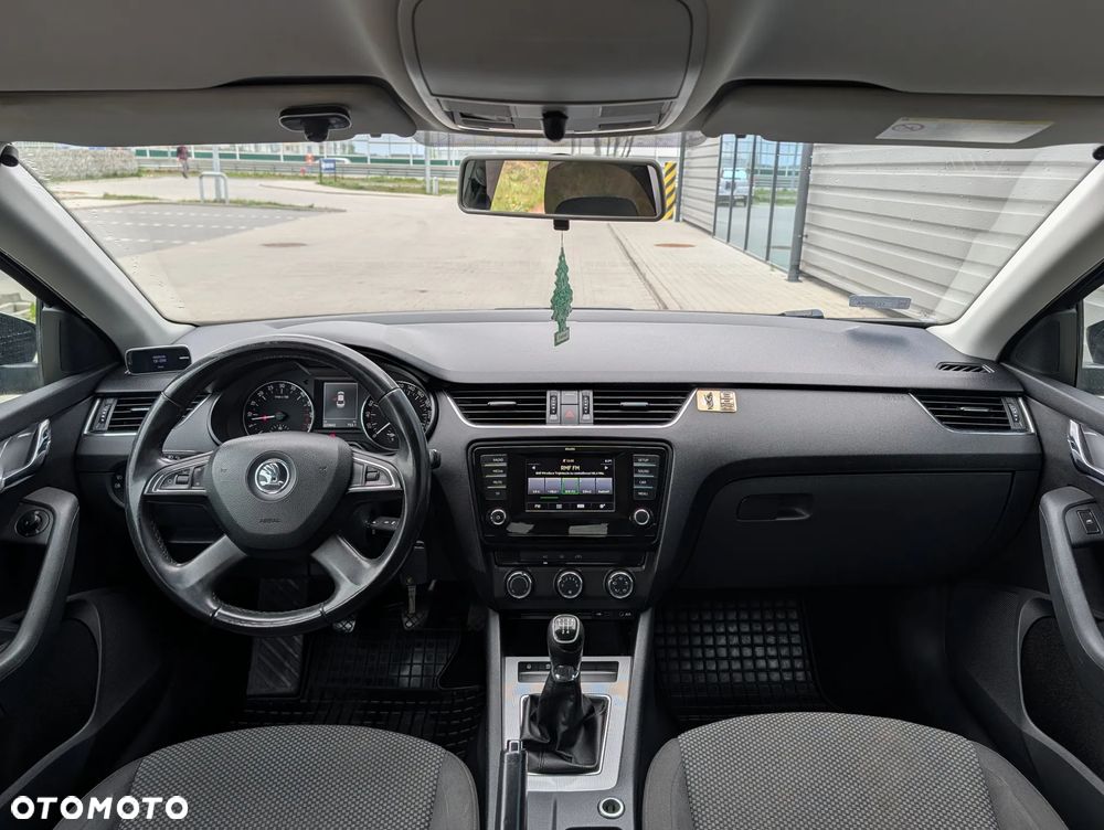 Skoda Octavia 1.6 TDI Ambition - 5