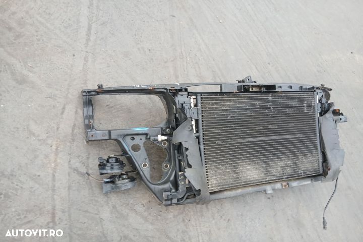 Trager / Calandru 3B0805594 3B0805594 Volkswagen VW Passat B5 [1996 - - 2