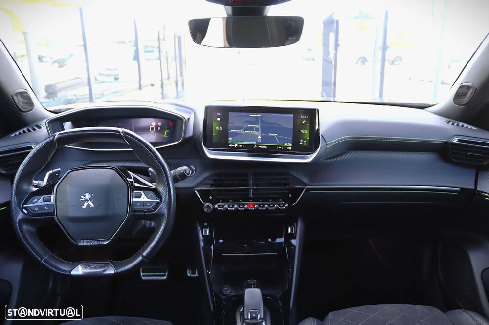 Peugeot 2008 1.2 PureTech GT EAT8 - 5