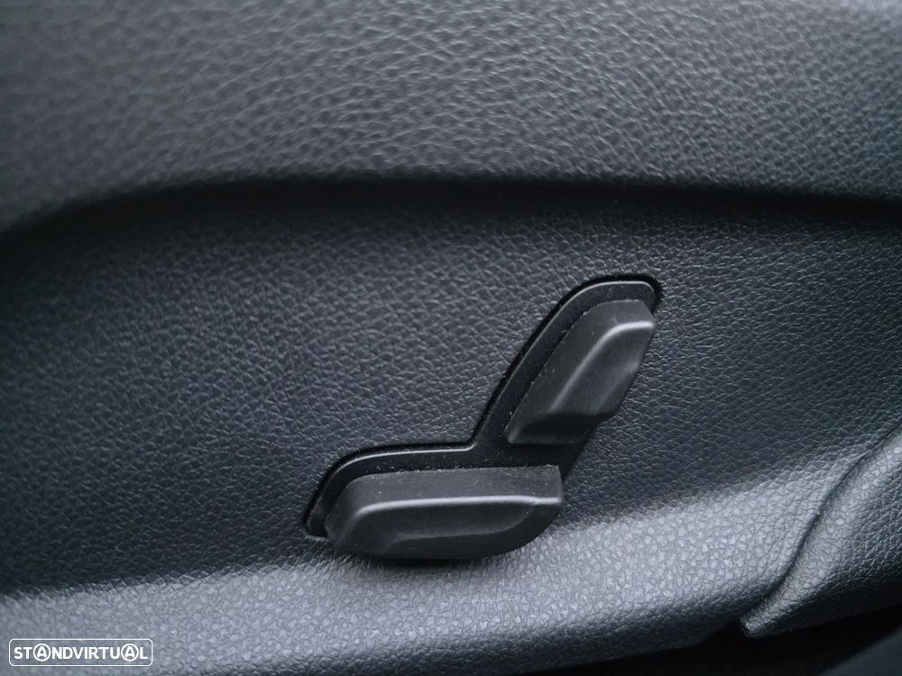 Mercedes-Benz C 220 d AMG Line - 33